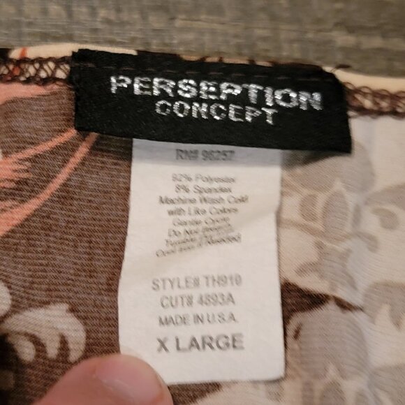 Perception Concept 3/4 length sleeve top with scoop neck - Size XL - Picture 1 of 7